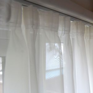 RIEL PARA CORTINAS CON CORDON