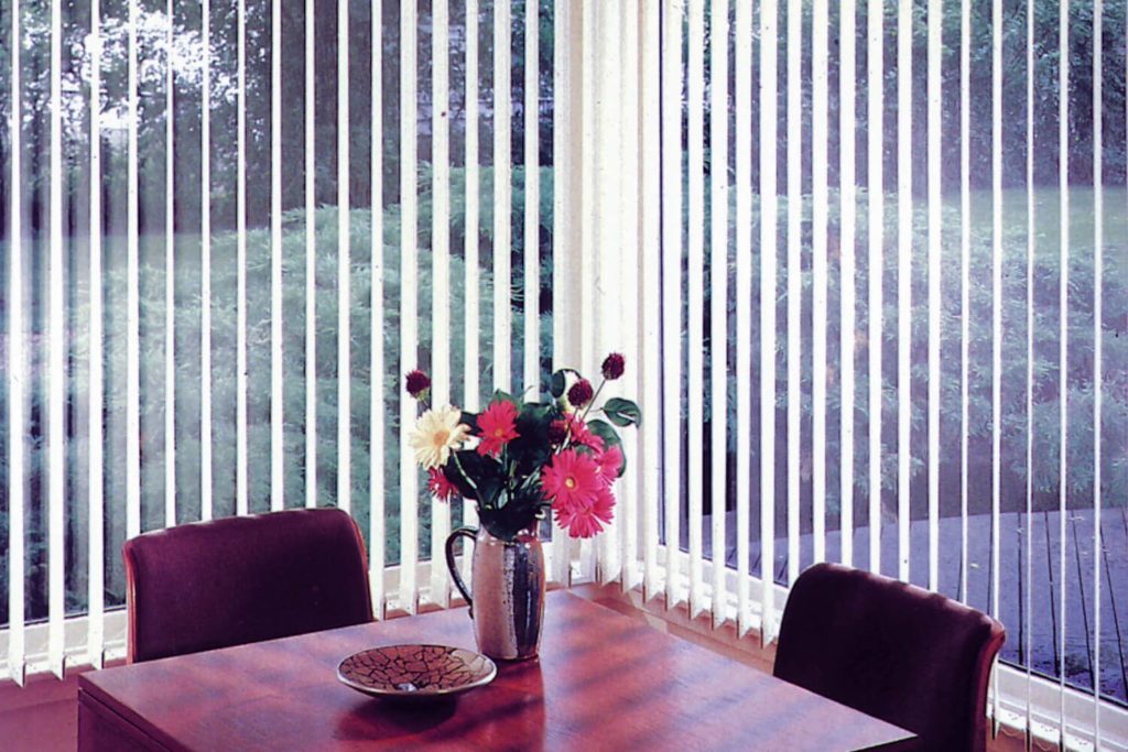 VENTAJAS DE LAS CORTINAS VERTICALES