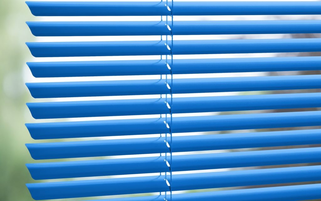 VIRTUDES DE LAS CORTINAS VENECIANAS