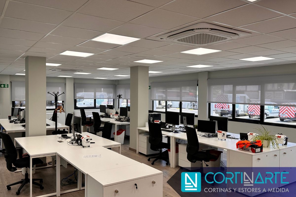 Estores Motorizados en Interiorismo oficinas