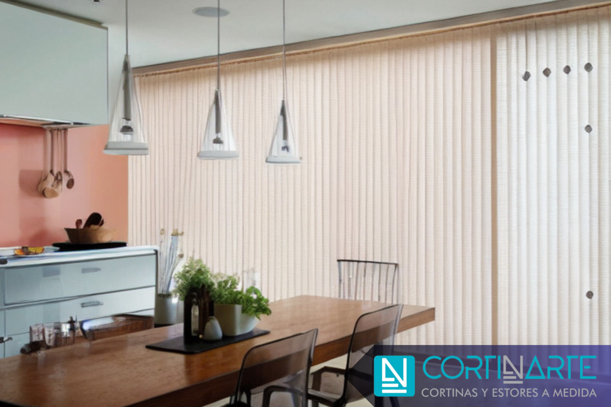 Cortinas Verticales en Decoración Contemporánea Comedor