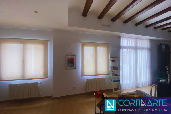 combinación de cortinas y estores