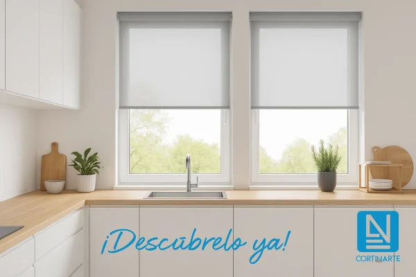 Cocina moderna con estores screen gris perla